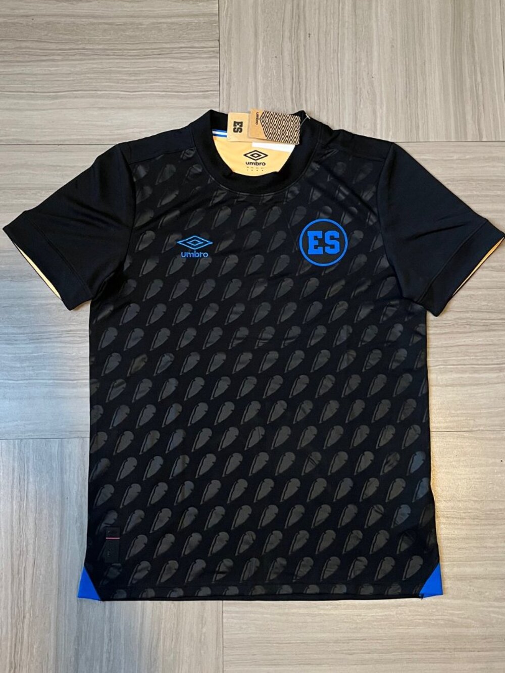 El Salvador Umbro 2025/26 Third Shirt Jersey Camiseta | Size Men's M | BNWT